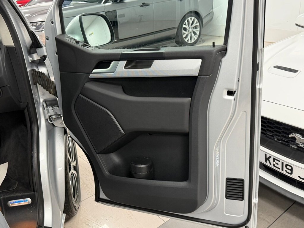 Used Volkswagen Caravelle 2016 for sale - 77369371: Photo 37