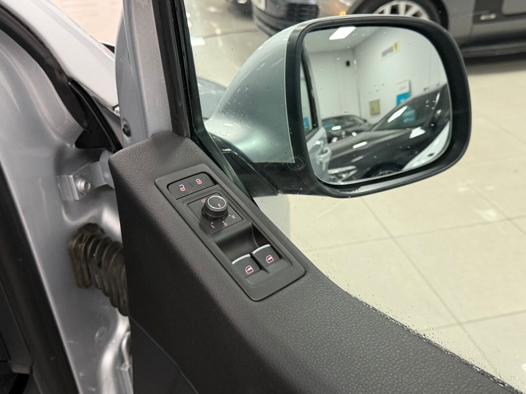 Used Volkswagen Caravelle 2016 for sale - 77369371: Photo 44