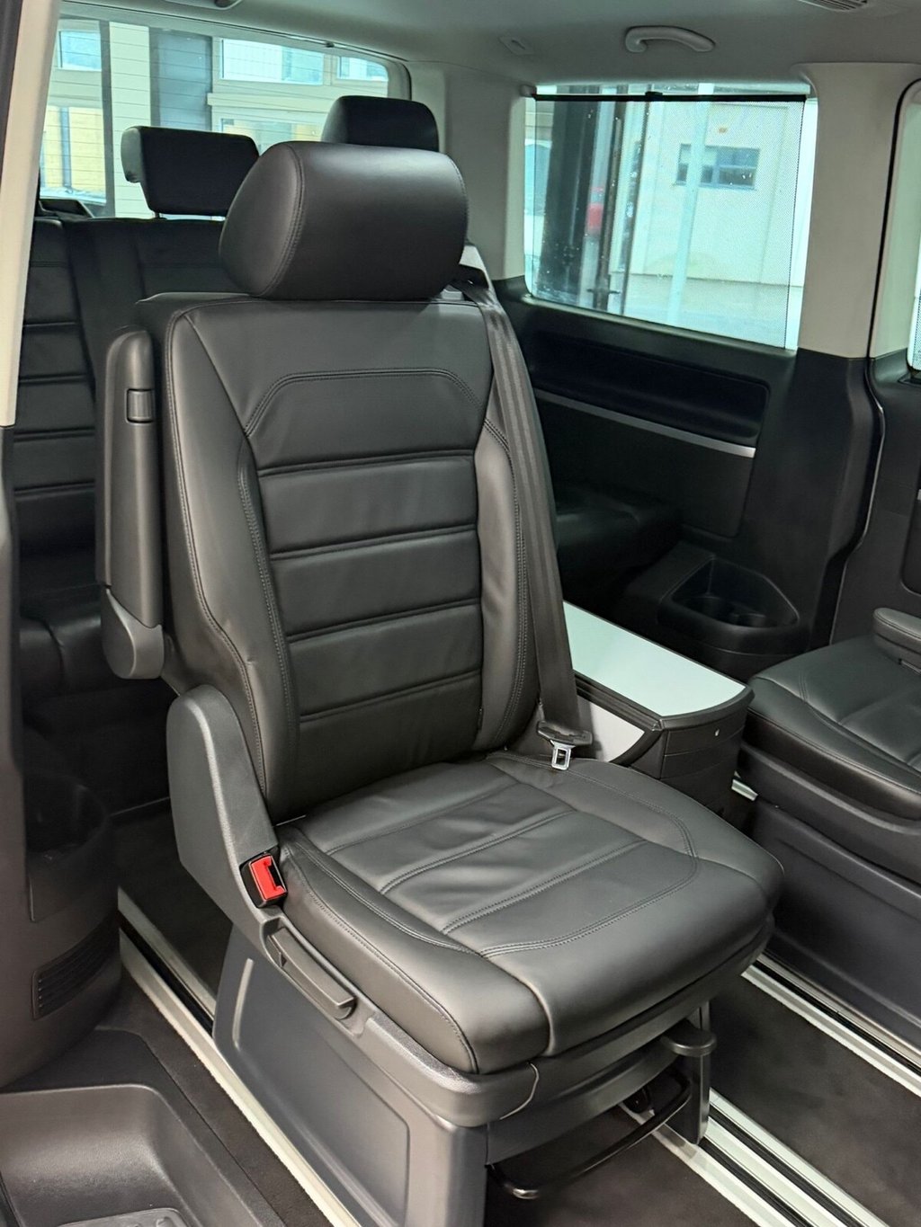 Used Volkswagen Caravelle 2016 for sale - 77369371: Photo 7