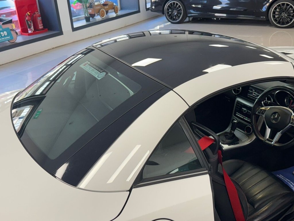 Used Mercedes-Benz SLK 2015 for sale - 76105950: Photo 22