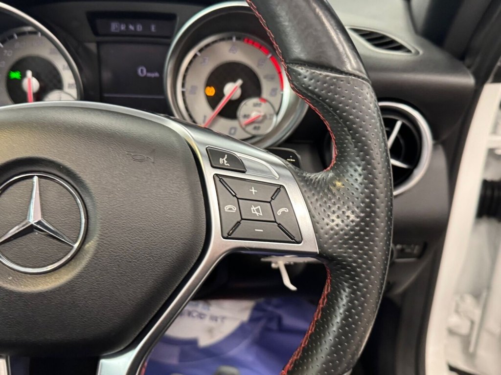 Used Mercedes-Benz SLK 2015 for sale - 76105950: Photo 31