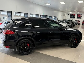 Used Porsche Cayenne 2014 for sale - 78500667: Photo