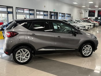 Used Renault Captur 2018 for sale - 77667426: Photo