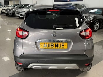 Used Renault Captur 2018 for sale - 77667426: Photo