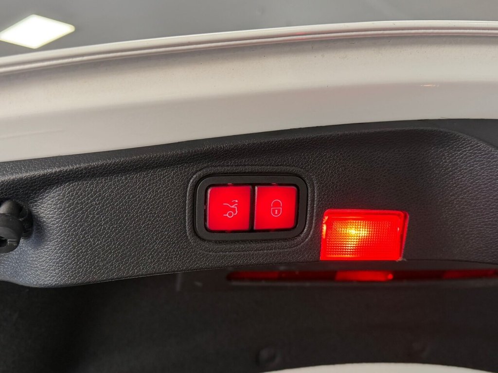 Used Mercedes-Benz C Class 2018 for sale - 78145313: Photo 21