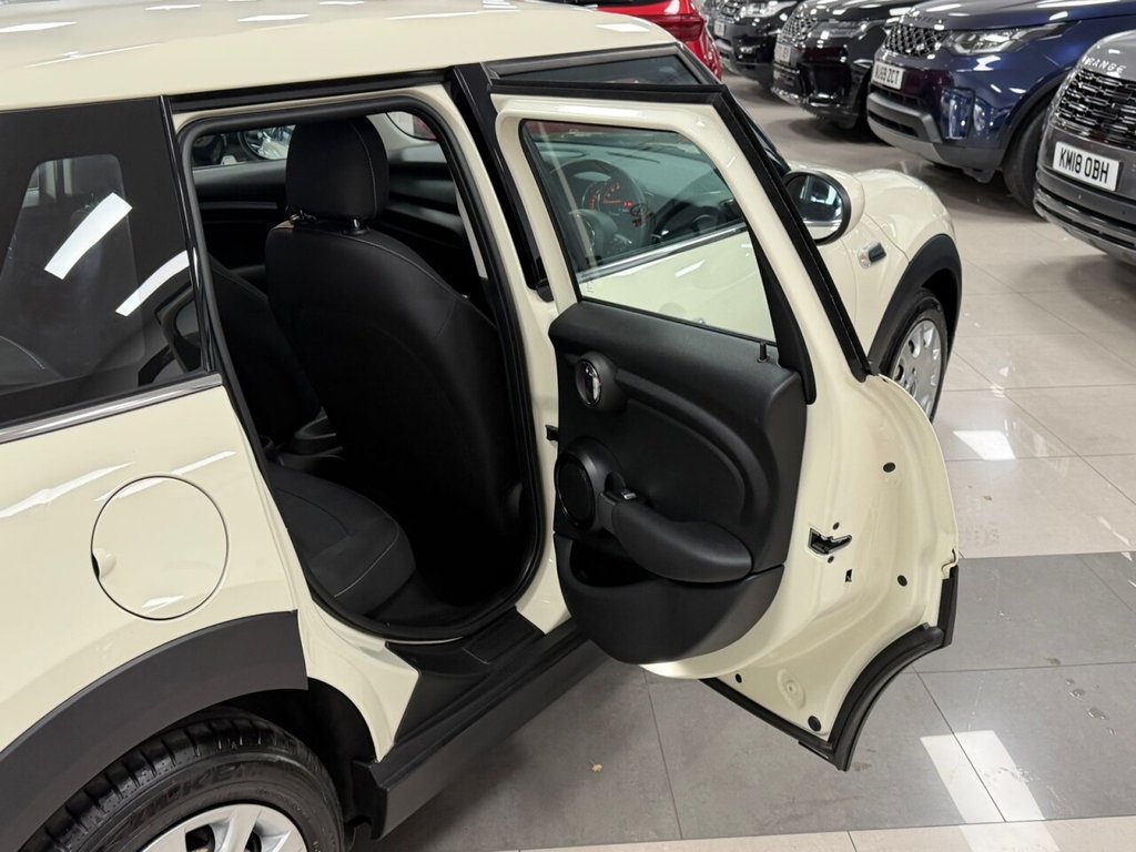 Used MINI Hatch 2019 for sale - 76323052: Photo 18