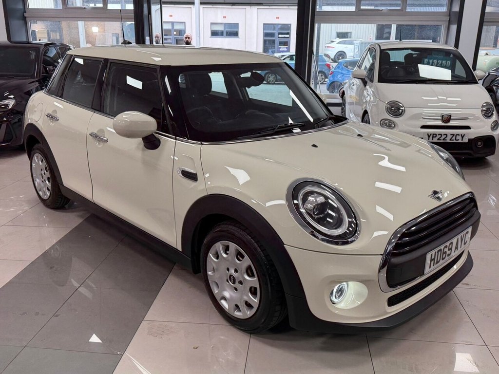Used MINI Hatch 2019 for sale - 76323052: Photo 19