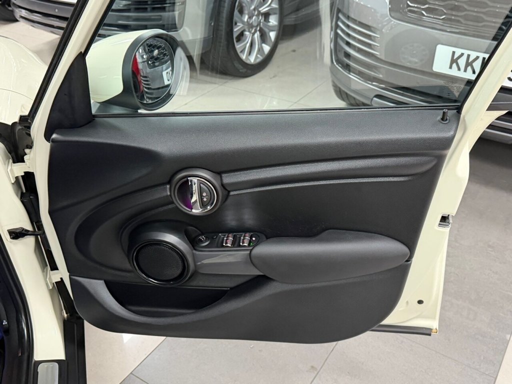 Used MINI Hatch 2019 for sale - 76323052: Photo 23