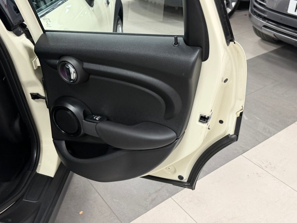 Used MINI Hatch 2019 for sale - 76323052: Photo 28