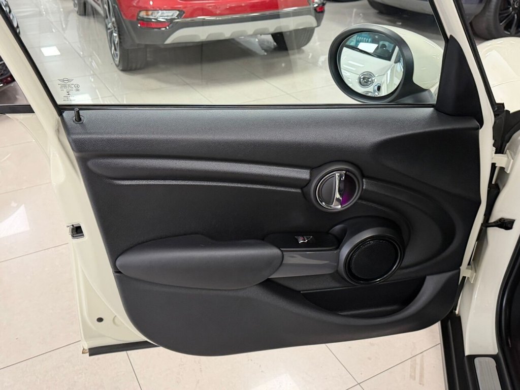 Used MINI Hatch 2019 for sale - 76323052: Photo 29