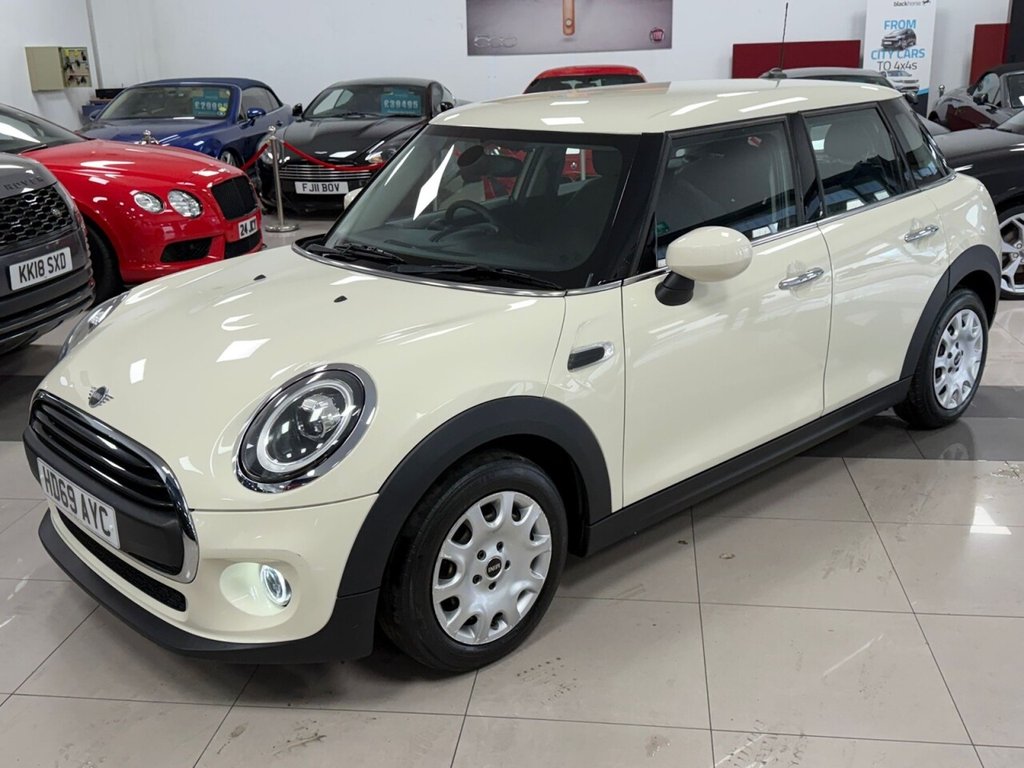 Used MINI Hatch 2019 for sale - 76323052: Photo 5