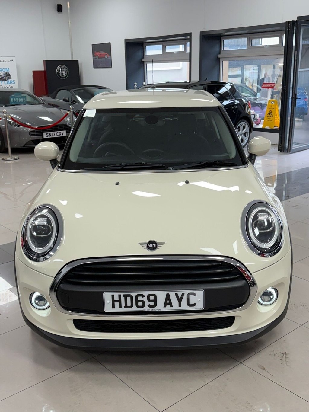 Used MINI Hatch 2019 for sale - 76323052: Photo 7