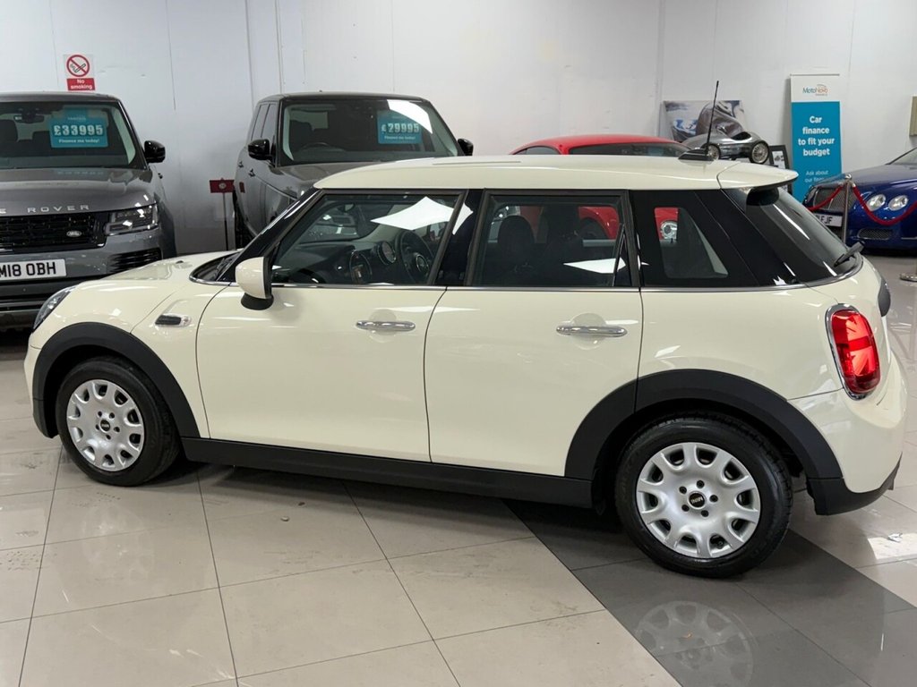 Used MINI Hatch 2019 for sale - 76323052: Photo 8