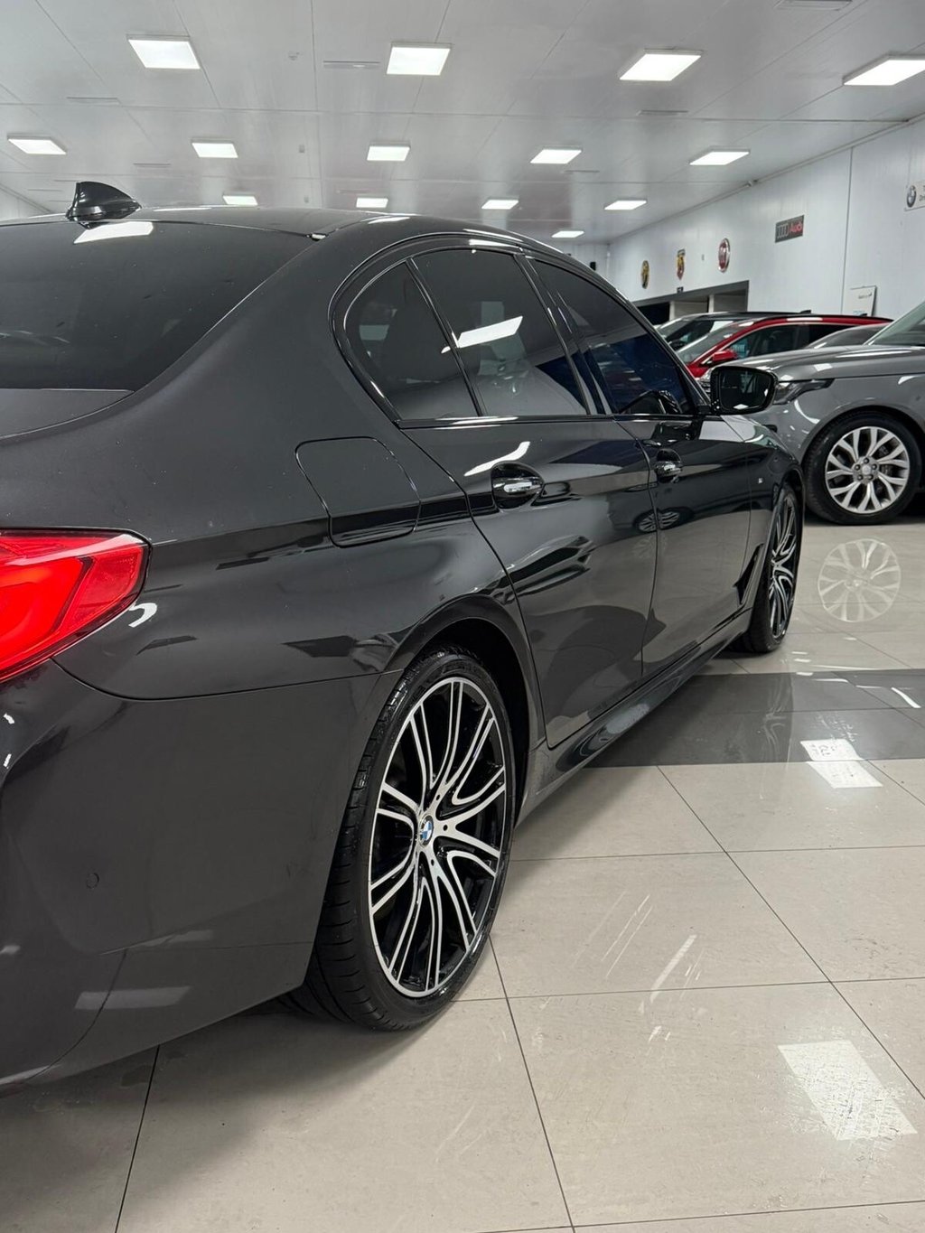 Used BMW 5 Series 2017 for sale - 77477539: Photo 8