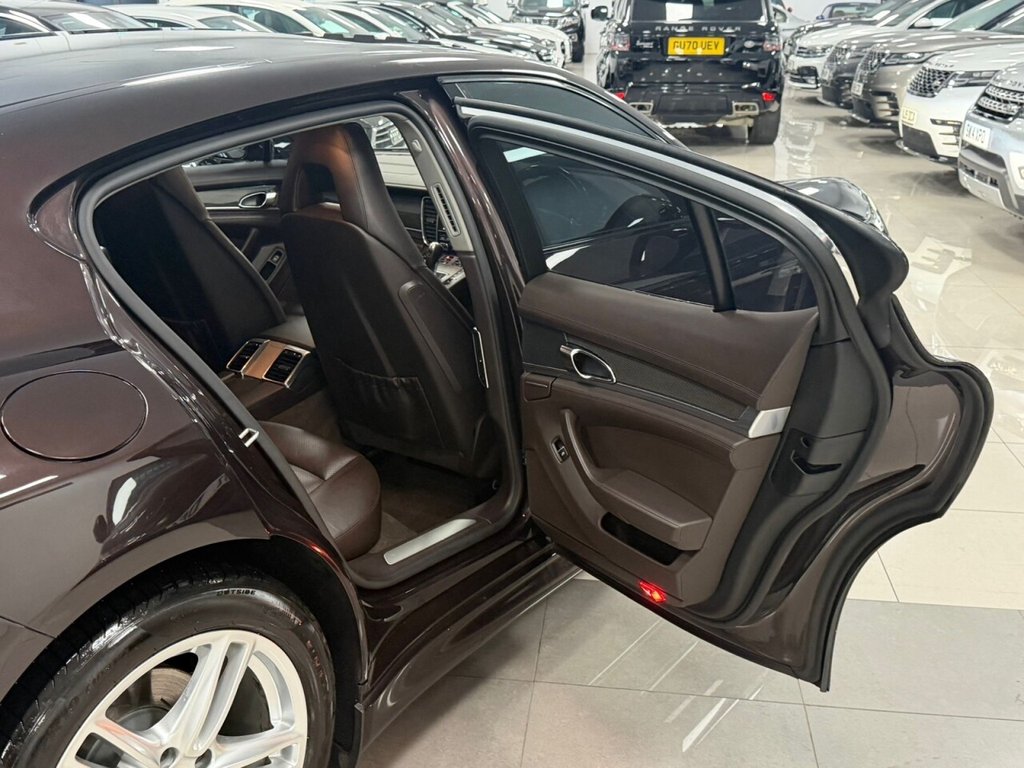 Used Porsche Panamera 2011 for sale - 77139637: Photo 45