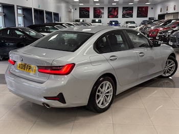 Used BMW 3 Series 2019 for sale - 78068710: Photo