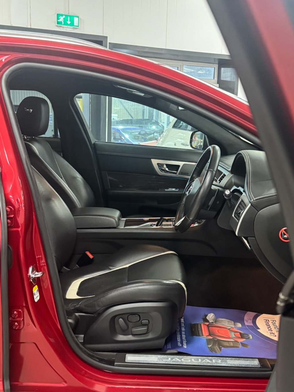 Used Jaguar XF 2014 for sale - 76496234: Photo 22