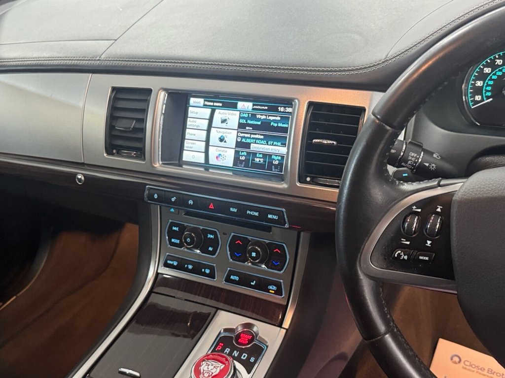 Used Jaguar XF 2014 for sale - 76496234: Photo 32