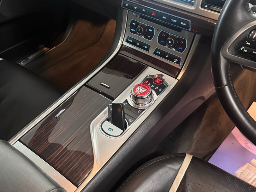 Used Jaguar XF 2014 for sale - 76496234: Photo 33