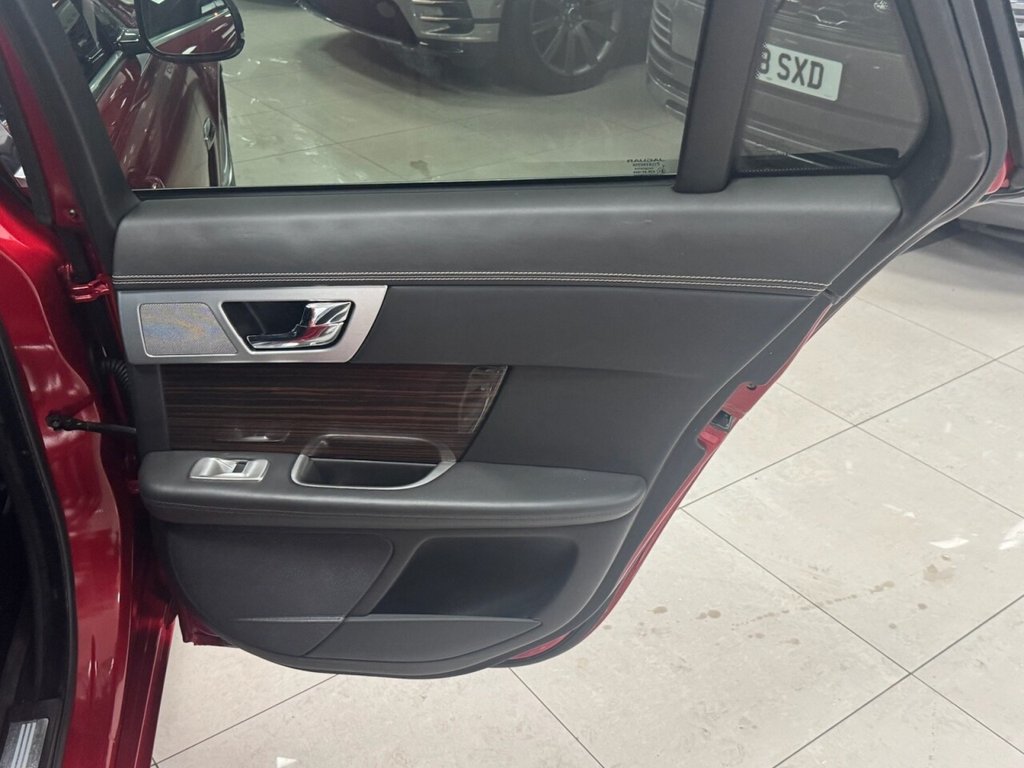 Used Jaguar XF 2014 for sale - 76496234: Photo 36