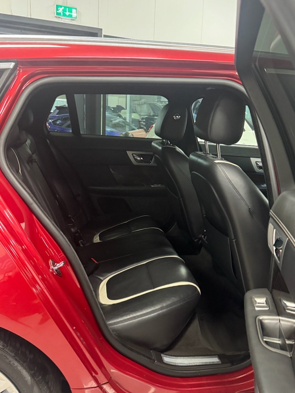 Used Jaguar XF 2014 for sale - 76496234: Photo 37