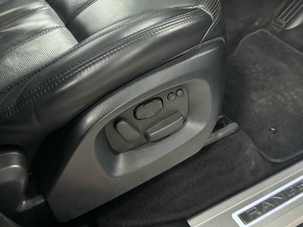 Used Land Rover Range Rover Sport 2014 for sale - 76670579: Photo 31