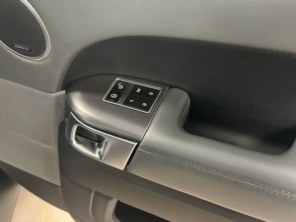 Used Land Rover Range Rover Sport 2014 for sale - 76670579: Photo 38