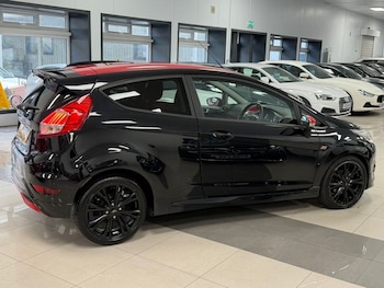 Used Ford Fiesta 2016 for sale - 77096549: Photo