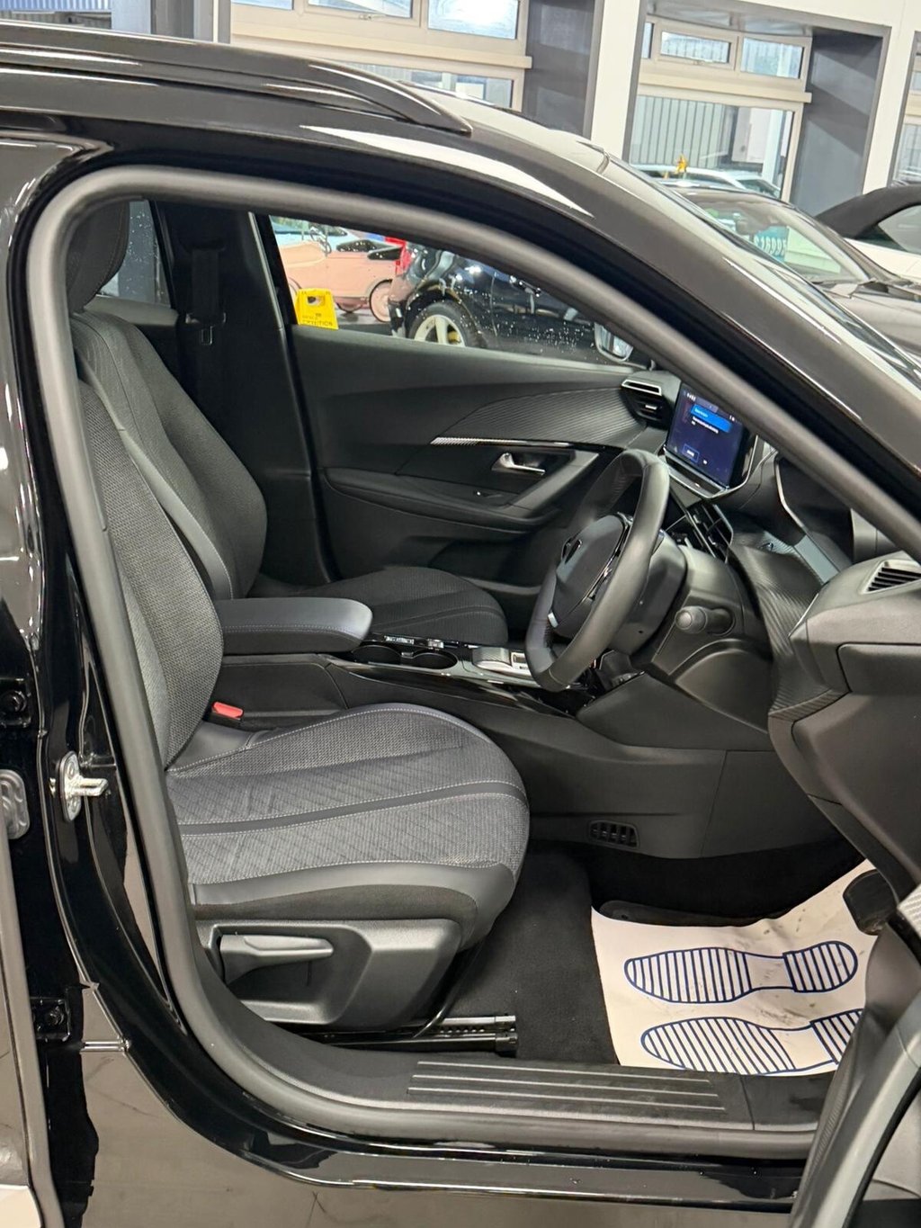 Used Peugeot E-2008 2025 for sale - 77356069: Photo 17