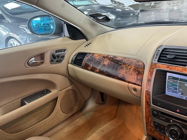 Used Jaguar XKR 2006 for sale - 74904761: Photo 38