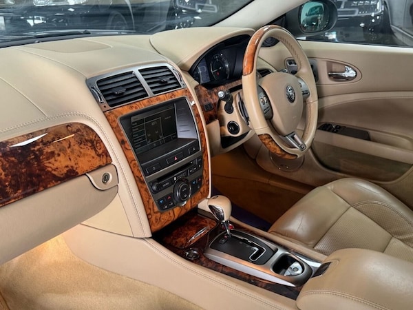 Used Jaguar XKR 2006 for sale - 74904761: Photo 42