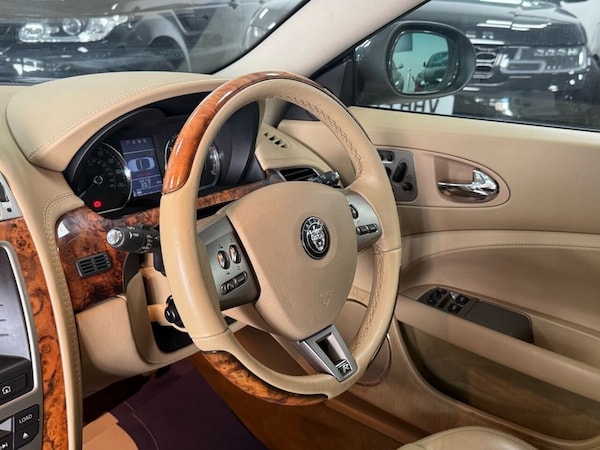 Used Jaguar XKR 2006 for sale - 74904761: Photo 45