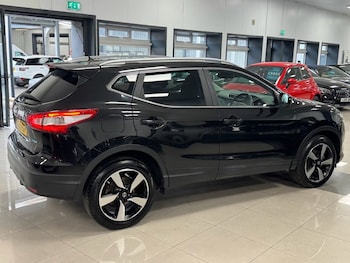 Used Nissan Qashqai 2015 for sale - 75653895: Photo
