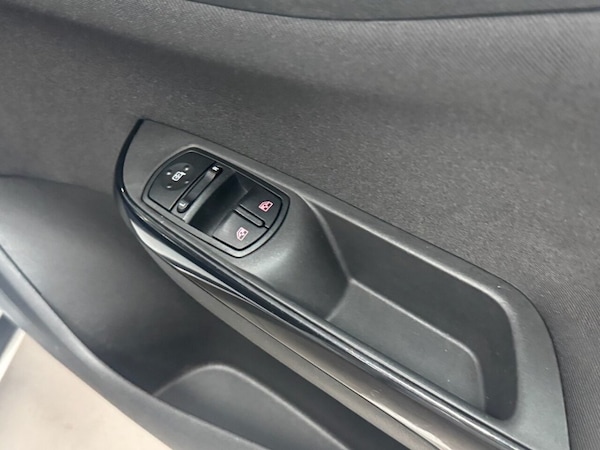 Used Vauxhall Corsa 2016 for sale - 76245154: Photo 18