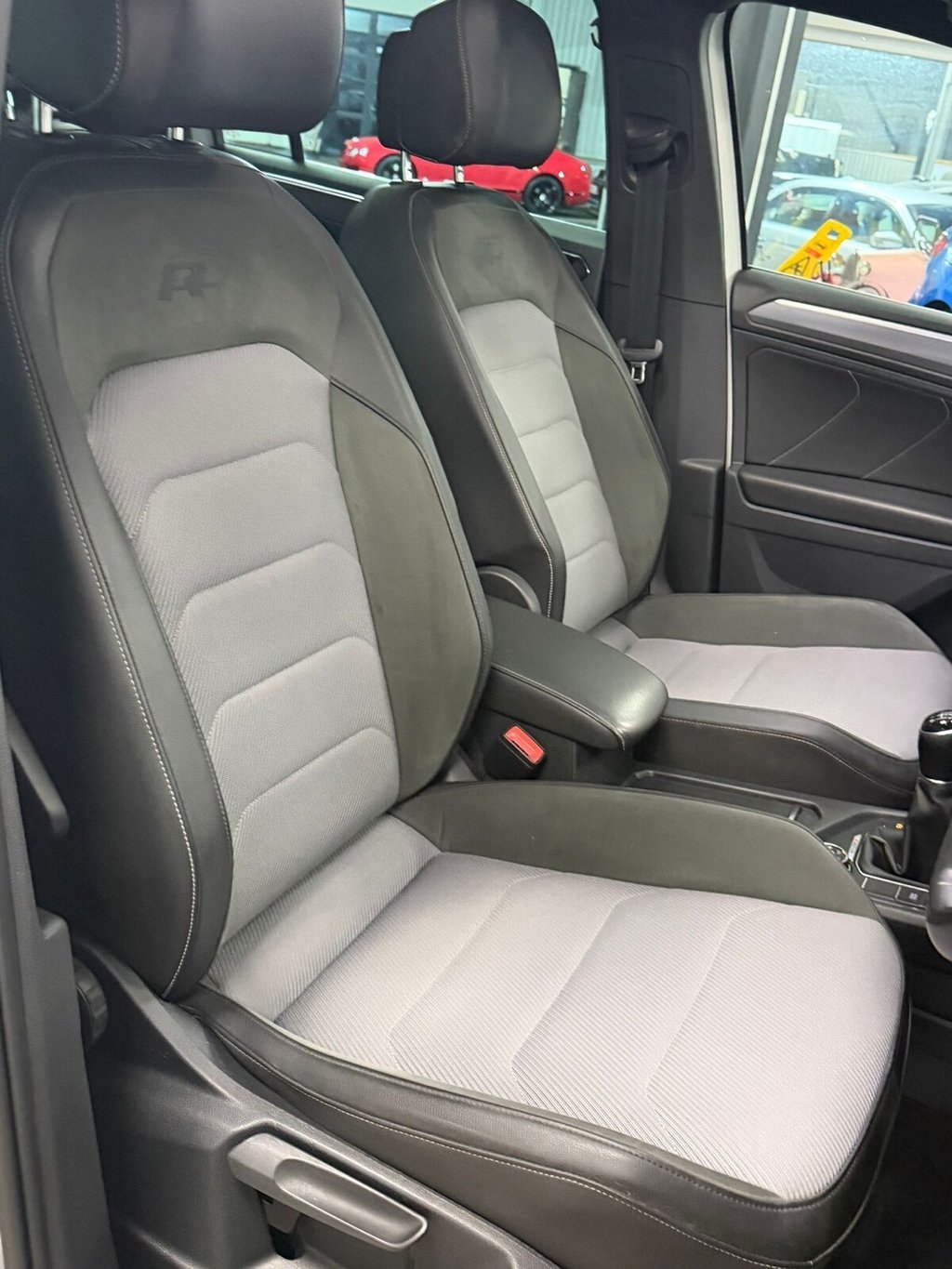 Used Volkswagen Tiguan 2018 for sale - 77161939: Photo 24