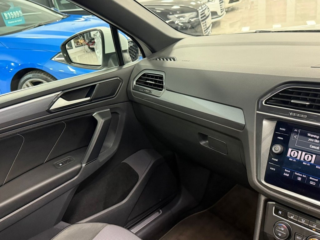 Used Volkswagen Tiguan 2018 for sale - 77161939: Photo 38