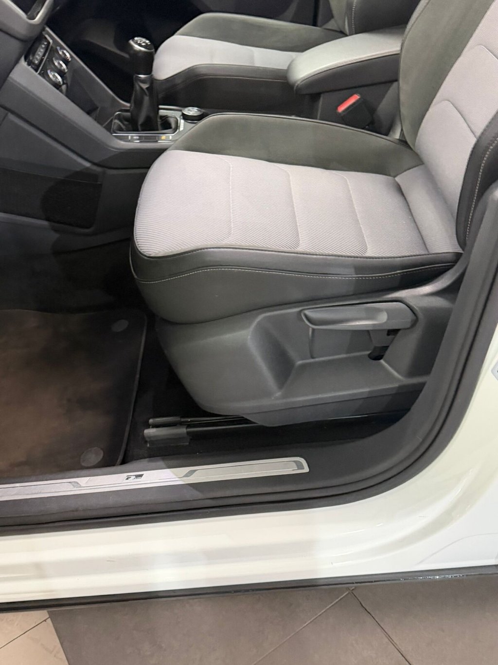 Used Volkswagen Tiguan 2018 for sale - 77161939: Photo 45