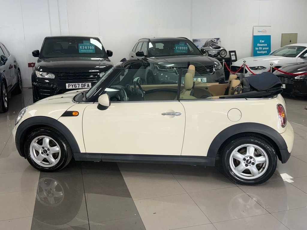Used MINI Convertible 2010 for sale - 78219324: Photo 13