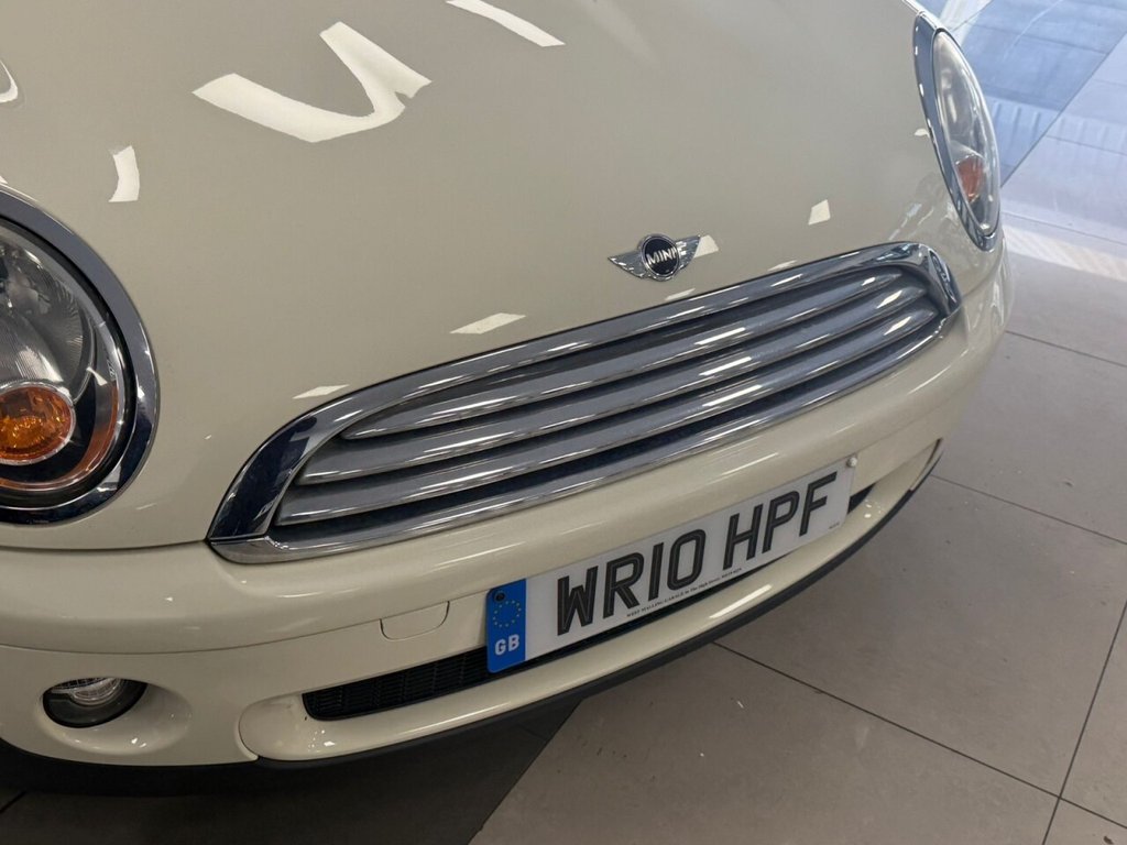 Used MINI Convertible 2010 for sale - 78219324: Photo 15