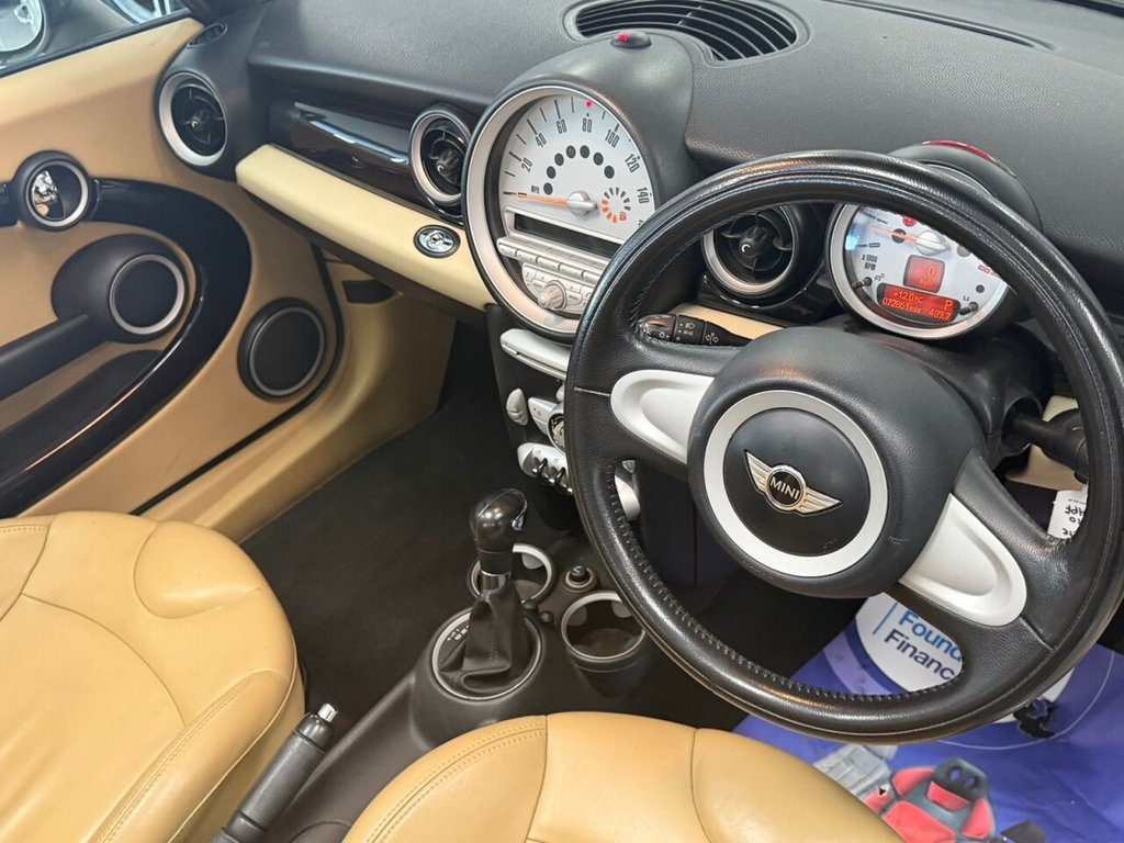 Used MINI Convertible 2010 for sale - 78219324: Photo 26