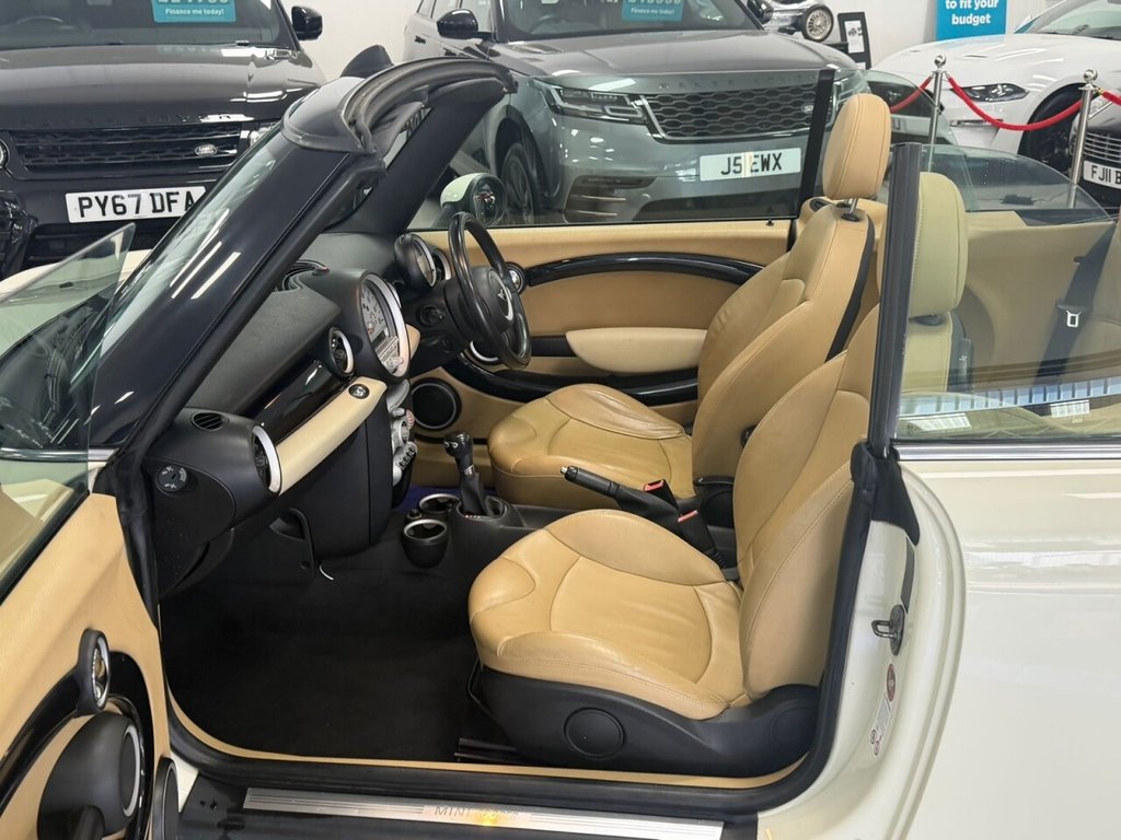 Used MINI Convertible 2010 for sale - 78219324: Photo 36