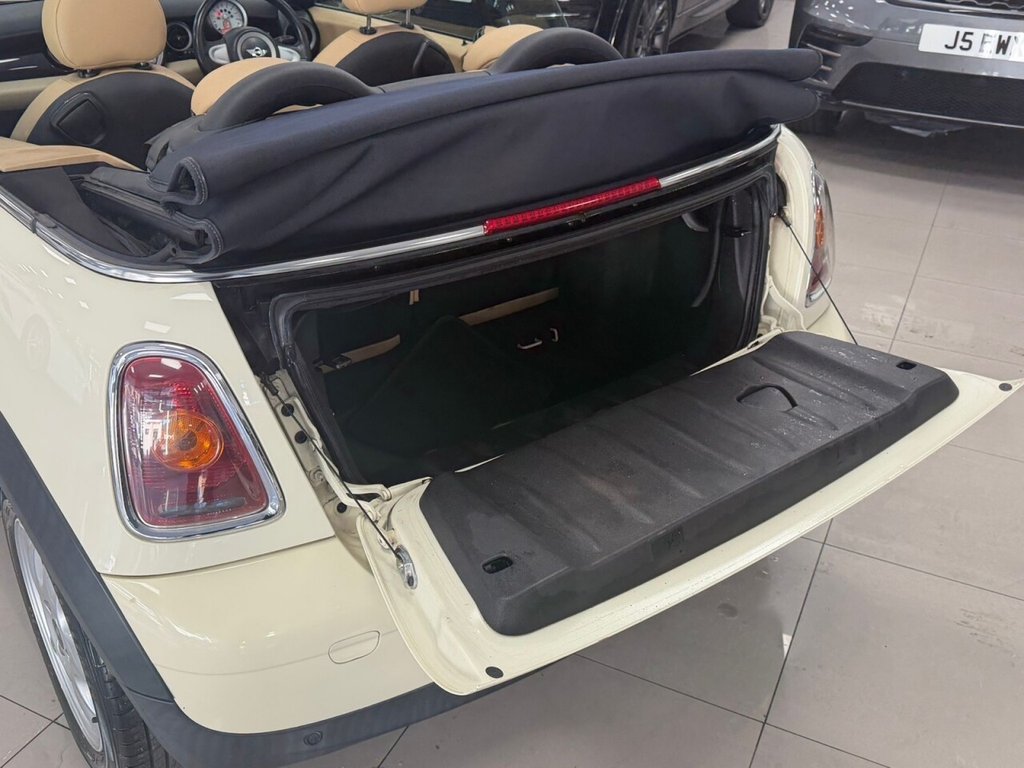 Used MINI Convertible 2010 for sale - 78219324: Photo 8
