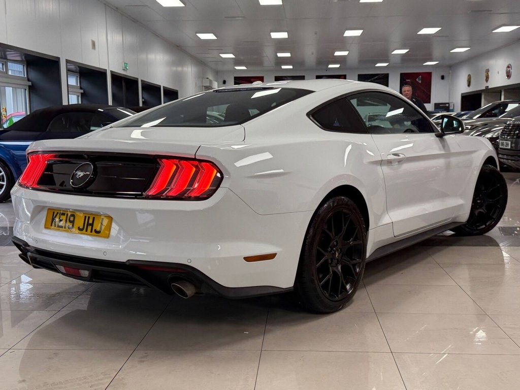 Used Ford Mustang 2019 for sale - 77263876: Photo 2