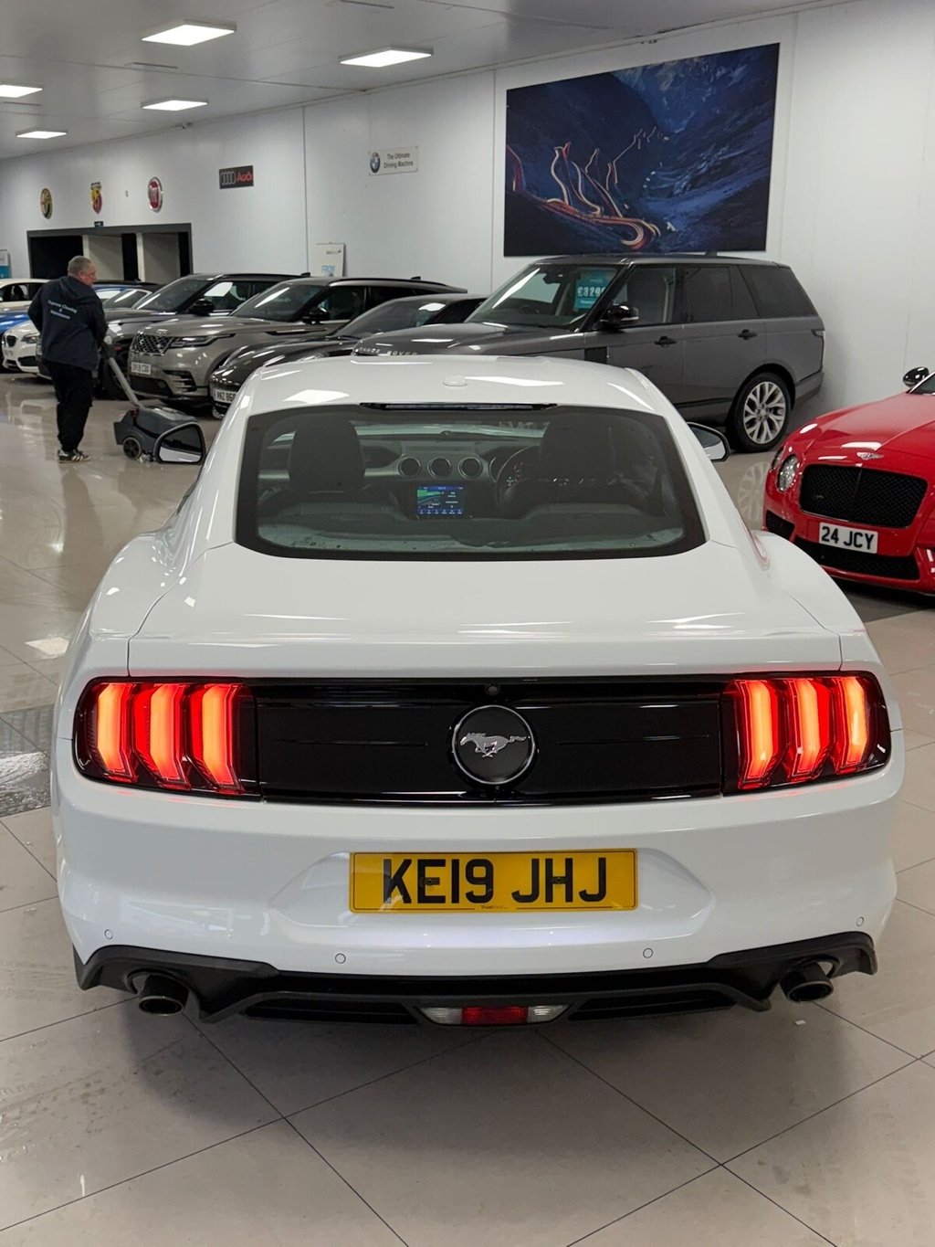 Used Ford Mustang 2019 for sale - 77263876: Photo 4