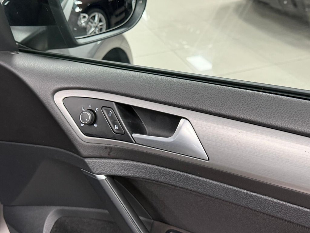Used Volkswagen Golf 2015 for sale - 76820741: Photo 20