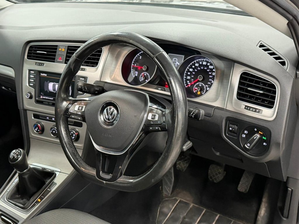 Used Volkswagen Golf 2015 for sale - 76820741: Photo 25