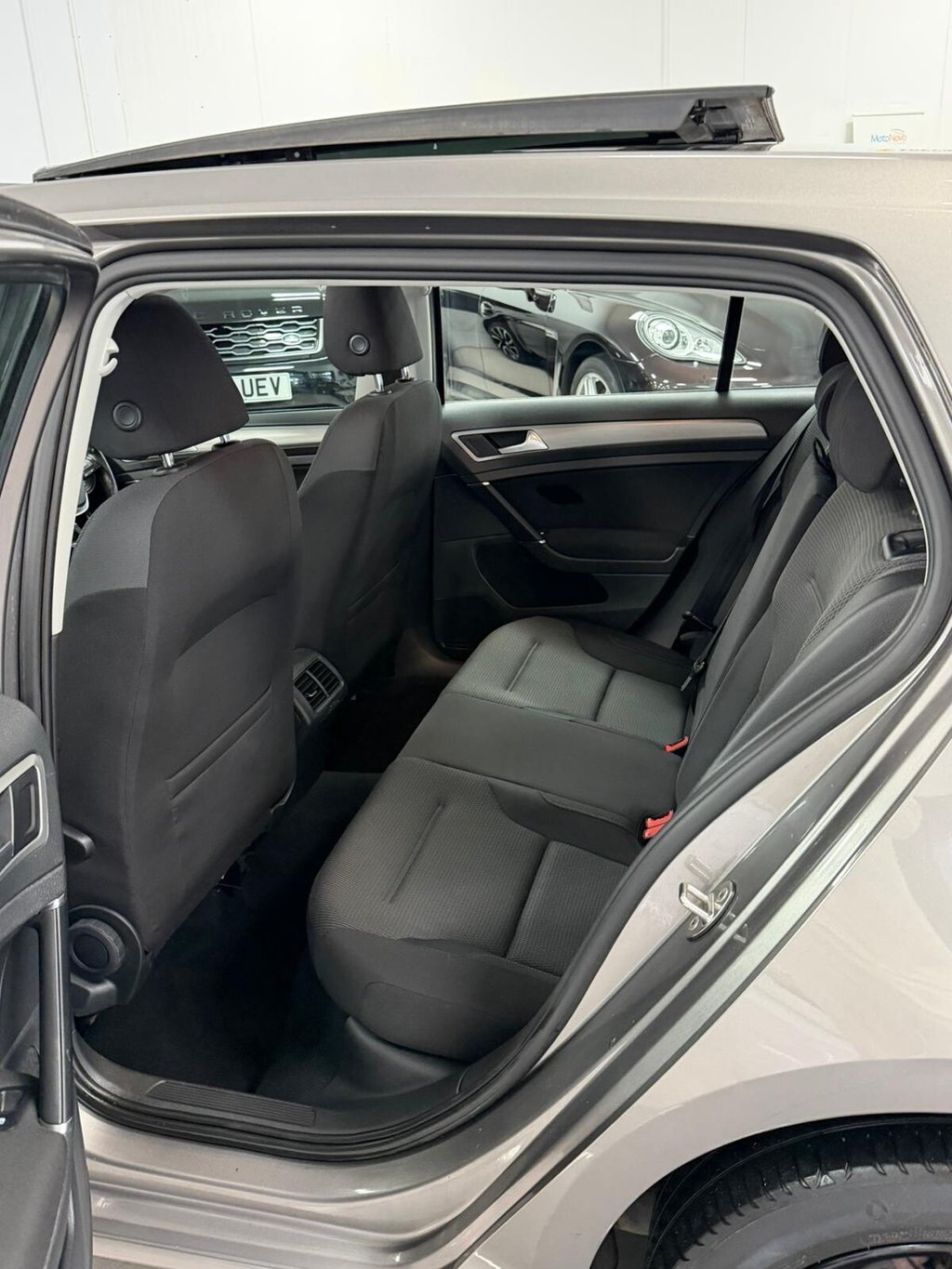 Used Volkswagen Golf 2015 for sale - 76820741: Photo 33