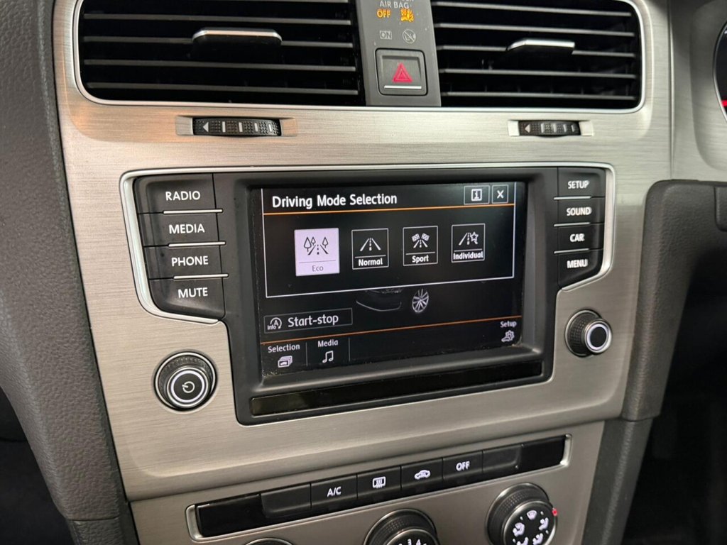 Used Volkswagen Golf 2015 for sale - 76820741: Photo 39