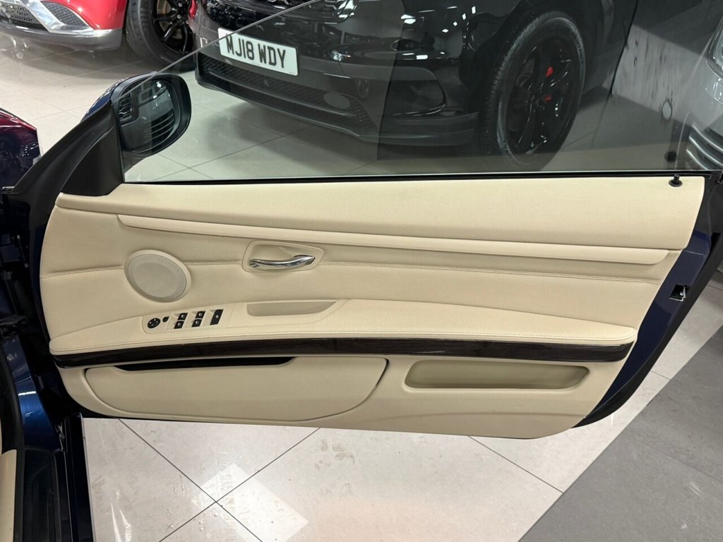 Used BMW 3 Series 2011 for sale - 76454749: Photo 26