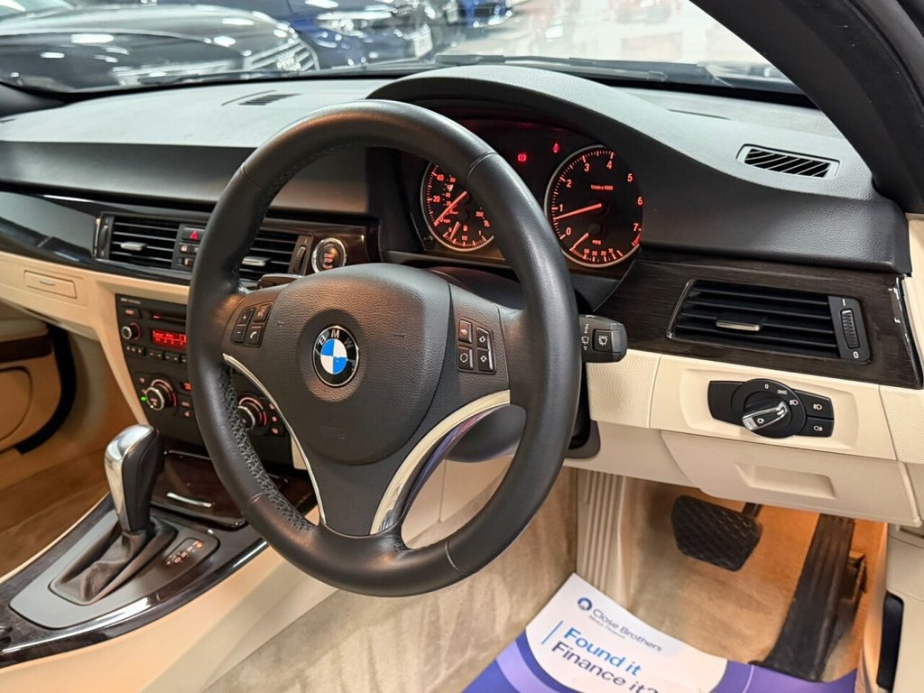 Used BMW 3 Series 2011 for sale - 76454749: Photo 42